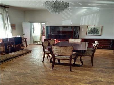Casa, centru Tg. Mures