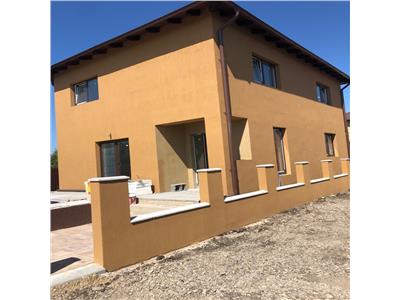 De vanzare casa cu etaj, constructie noua, in Nazna
