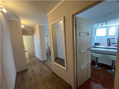 De vanzare apartament in centru cu 3 camere