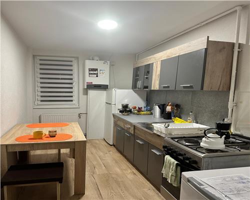 De vanzare apartament zona UMF Tg. Mures